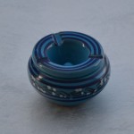 Cendrier petit modèle anti fumée Tatoué bleu - D 10 cm